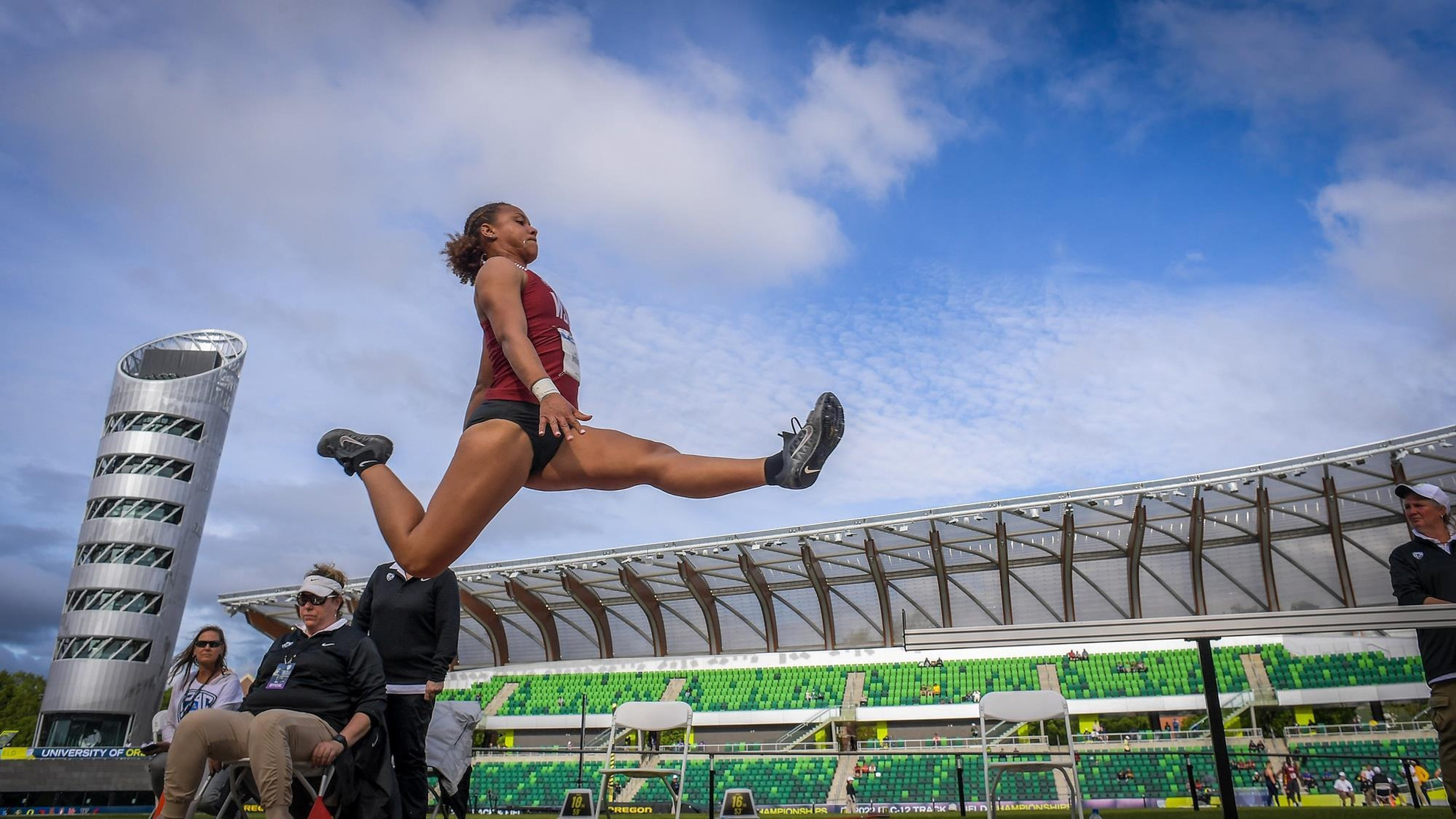 Standing out in a crowd: How Anna Rodgers leaps into life - Washington ...